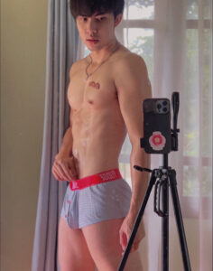 Mickey Slip (24)