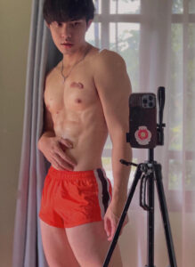 Mickey Slip (25)