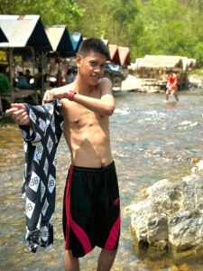 Maxwell (15)